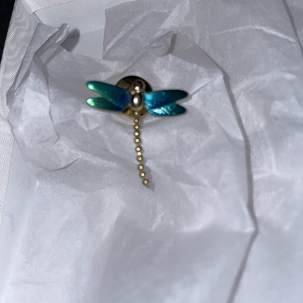 Vintage AVON Gold Tone Metallic Blue Green Dragonfly Tie Tack Chain Lapel Pin